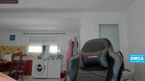SquirtMadame  04-06-2022